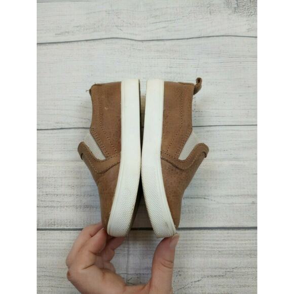 7C Freshly Picked Worn Leather Sneakers - Picture 4 of 9